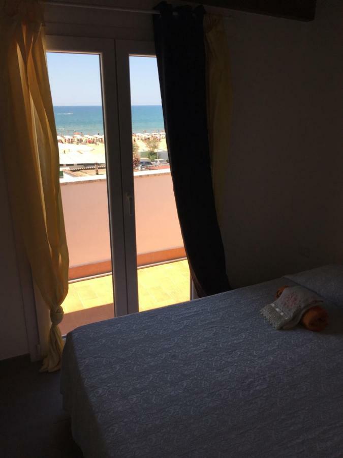 La Casa Di Leila Apartment ปาสซอสกูโร ภายนอก รูปภาพ